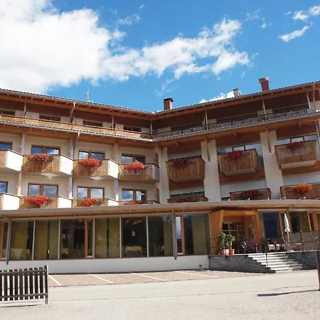 Sporthotel Rasen-2